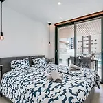 Ultimate - Jade Tower - Perfect Location Apartment *
