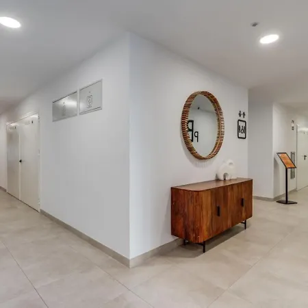 Ultimate - Jade Tower - Perfect Location Apartment *