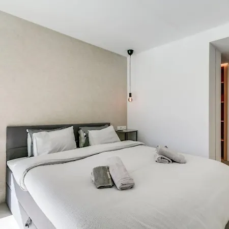 Ultimate - Jade Tower - Perfect Location *