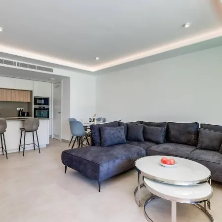 Ultimate - Jade Tower - Perfect Location Apartment Fuengirola